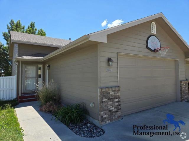 Building Photo - 3 bedroom in Billings MT 59102 Rental