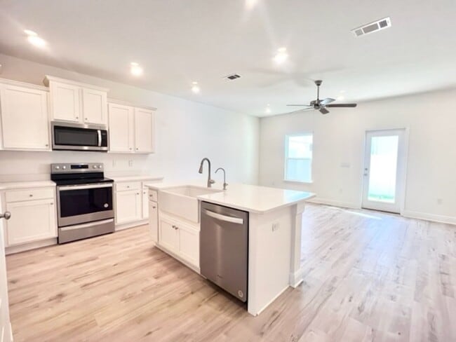 Photo - 22 Redbird Lp