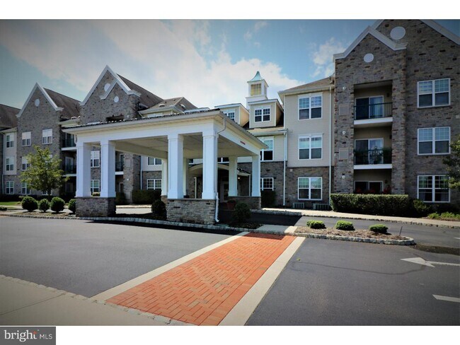 Photo - 100 Middlesex Blvd Unit 304