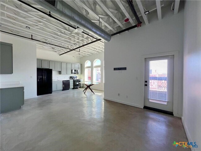 Photo - 301 N LBJ Dr Unit 203