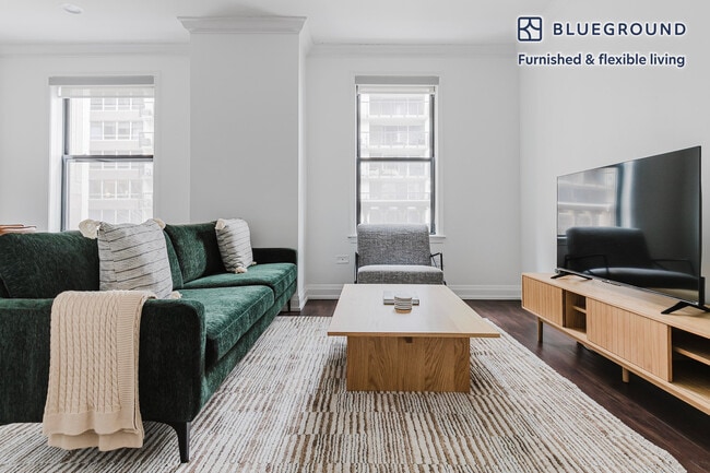 Photo - 200 E Chestnut St Unidad FL4-ID1151