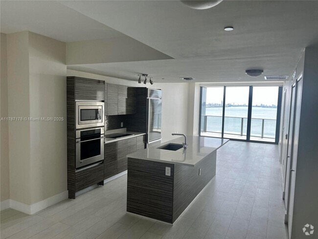 Building Photo - 460 NE 28th St Unit 1606 Rental