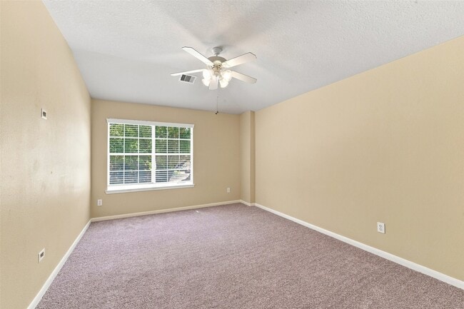 Photo - 16726 Vivian Point Ln