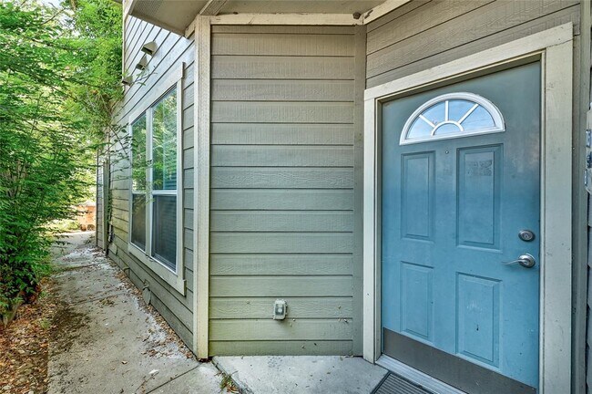 Photo - 705 Nelray Blvd