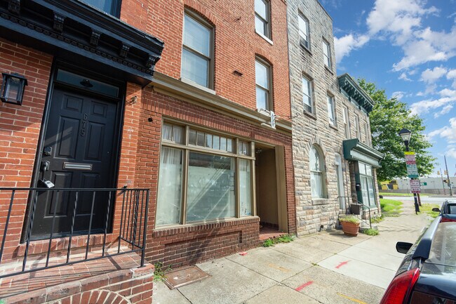 Photo - 677 Washington Blvd Unidad B