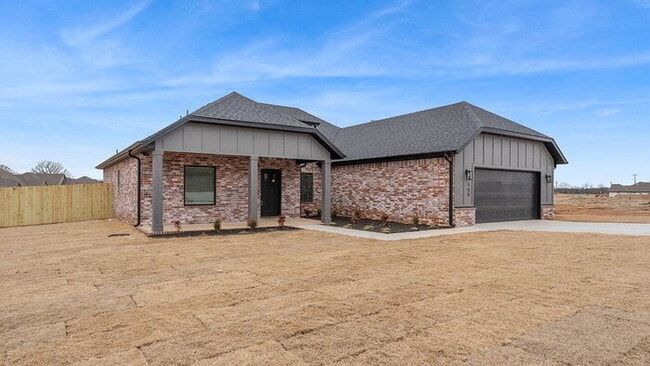 Photo - 109 N Panther Ave