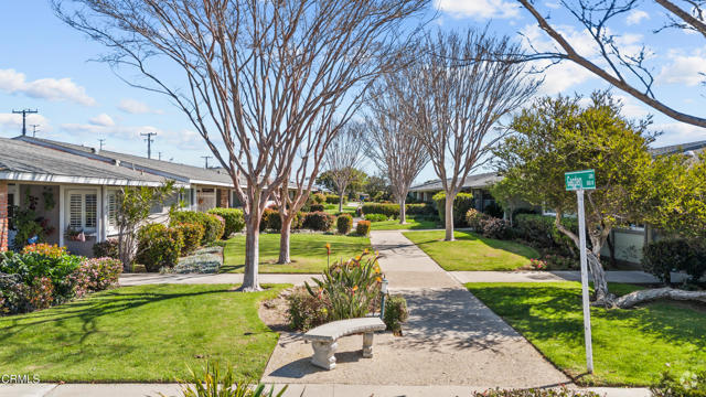 Building Photo - 66 W Garden Green Rental