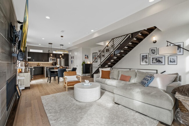 Photo - 4001 W Conejos Pl