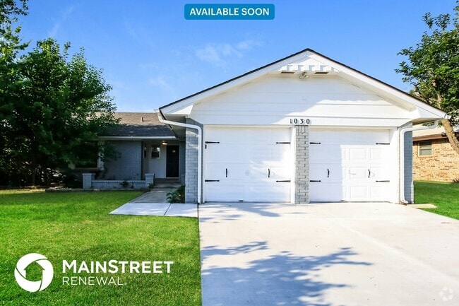 Building Photo - 1030 W Churchill Way Rental