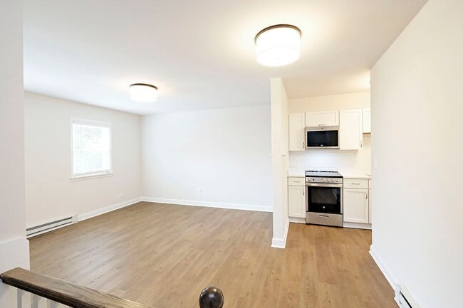 Photo - Renovated UVA Apartment in a Prime Location Near School of Data Science Unit Ivy Rd 2114 #12