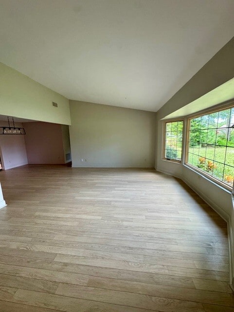 Photo - 156 Live Oak Ct