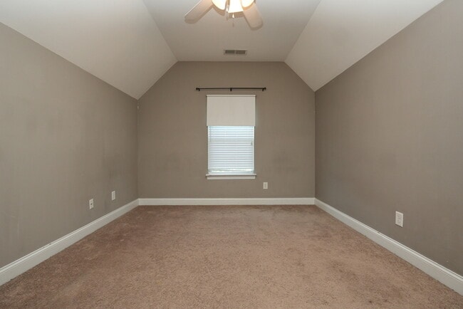 Photo - Charming 3-Bed, 3.5-Bath Home in a Peacefu...