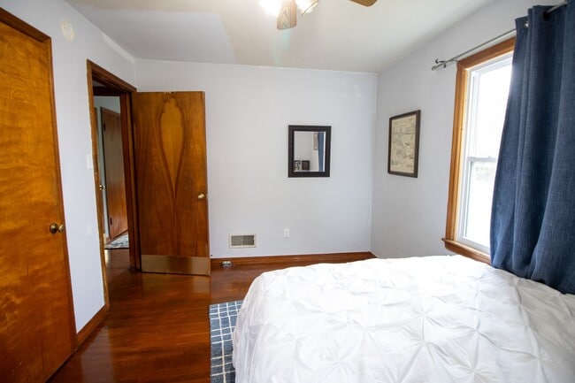 Photo - 1311 Paris Rd