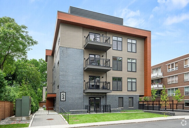 Building Photo - 54 Auburn St Unit 400 Rental