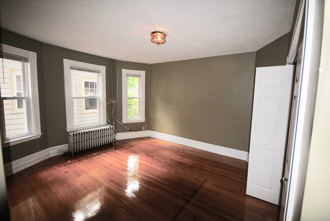 Photo - 18 Hinckley St Condo Unit 1