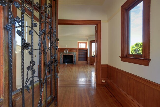 Photo - 175 Vasquez Ave