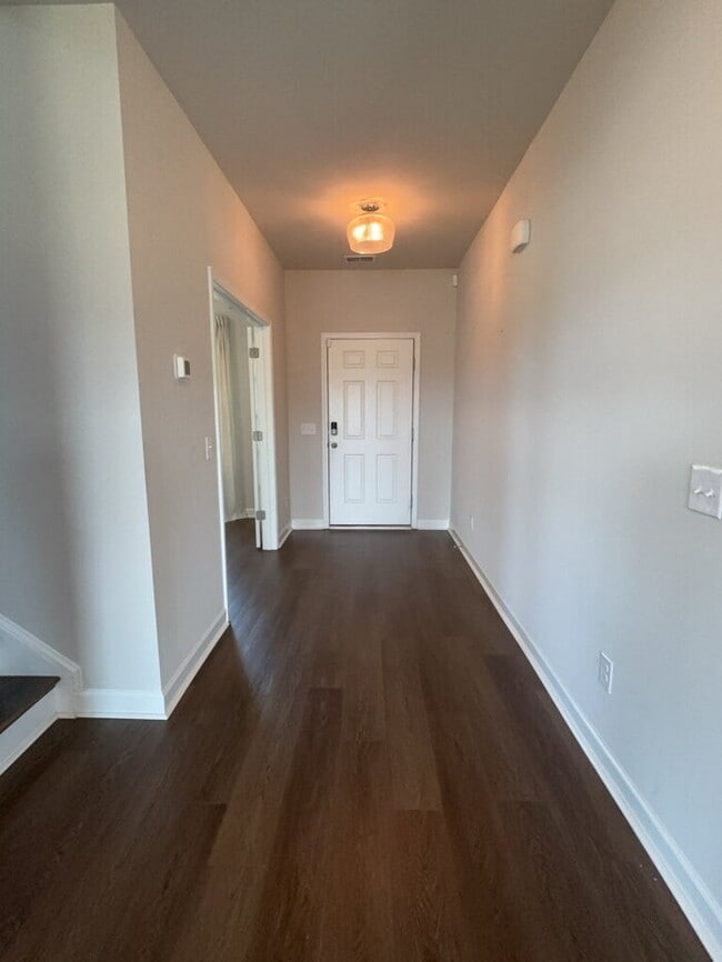 Photo - 445 Navona Dr
