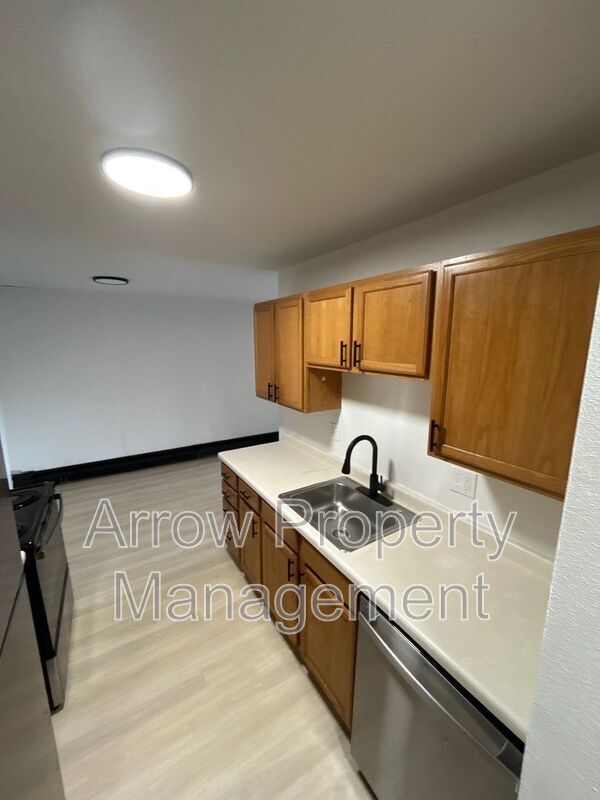 Photo - 215 E Arbor Ave