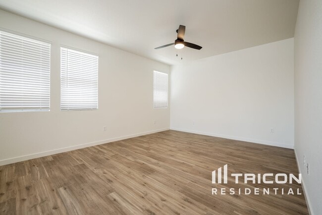 Photo - 2450 Snowbrush Ct