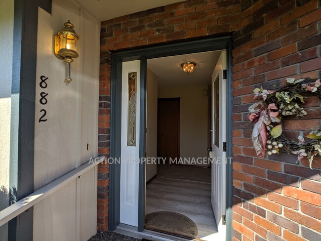 Photo - 3 bed 2 bath in Sherwood Village