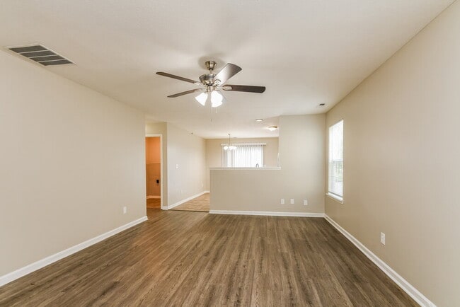 522 Venus Dr