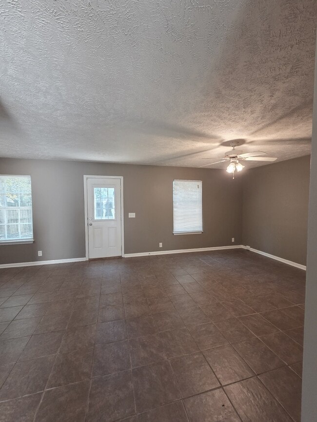Photo - 261 Indian Park Dr