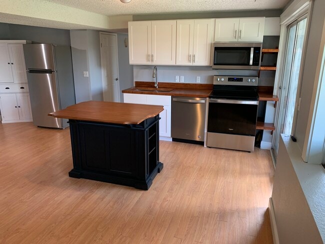 Photo - 313 13th Ave