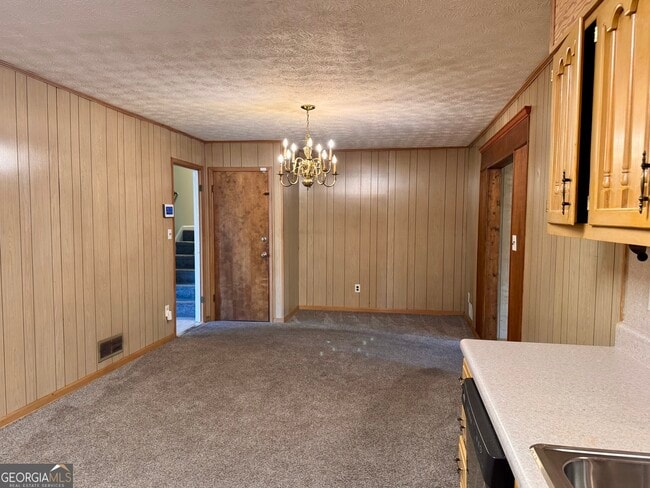 Photo - 3710 Creekview Cir