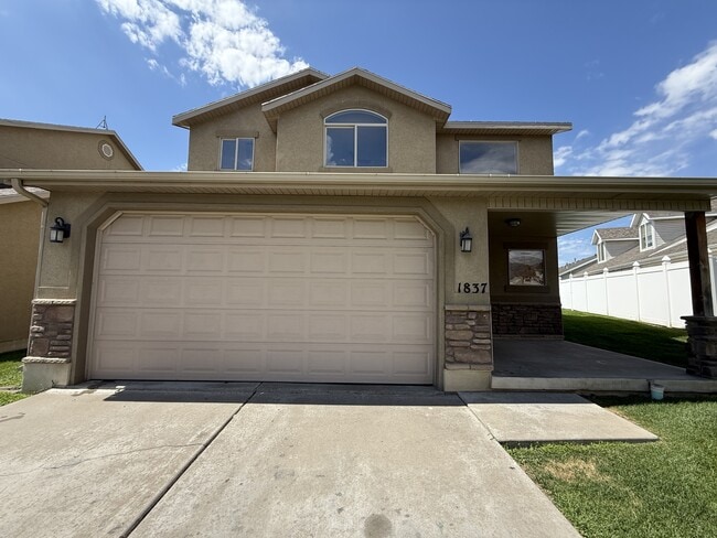 Building Photo - 1837 N 25 E Rental