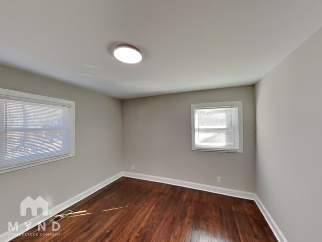 Photo - 2408 Dora Dr