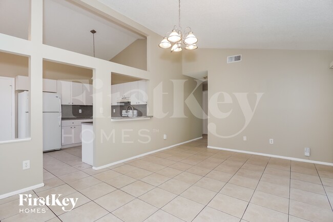 Photo - 8666 SW 14th St