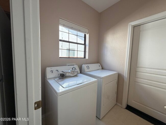 Photo - 3257 Orchid Way