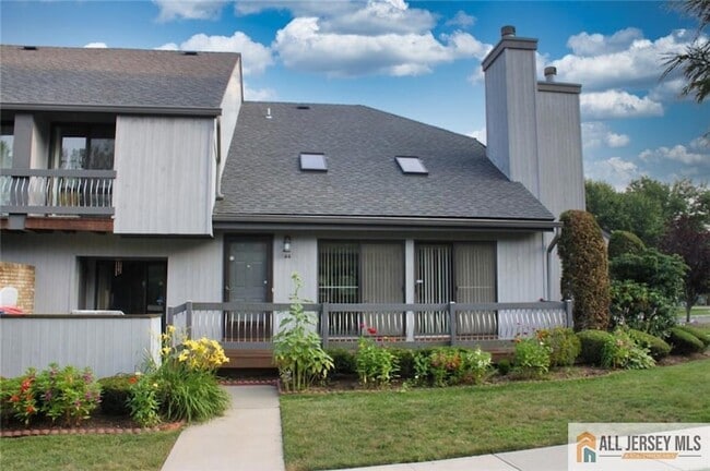 Building Photo - 44 Wisteria Ct