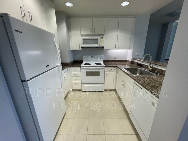 Photo - 260 King St Unit #371