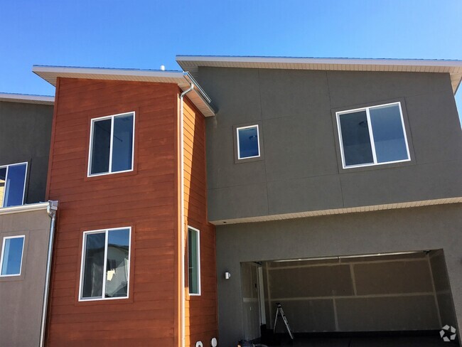 Building Photo - Beautiful 3 Bedroom Home in Herriman with ...
