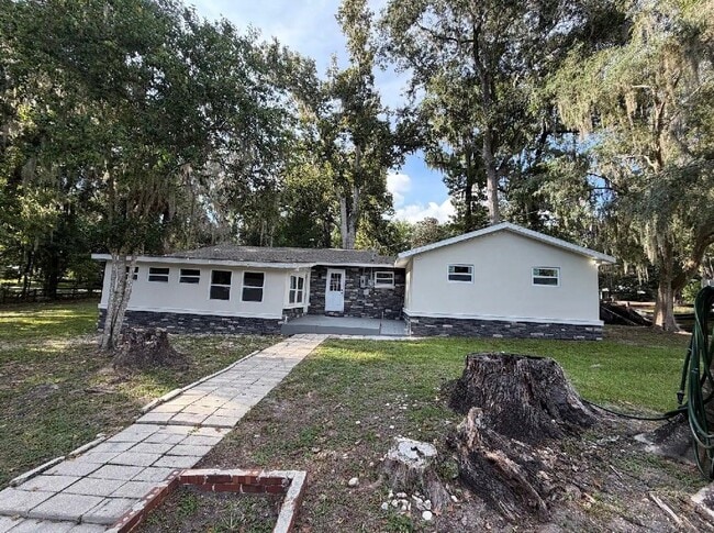 Building Photo - 300 SW 73rd Street Rd
