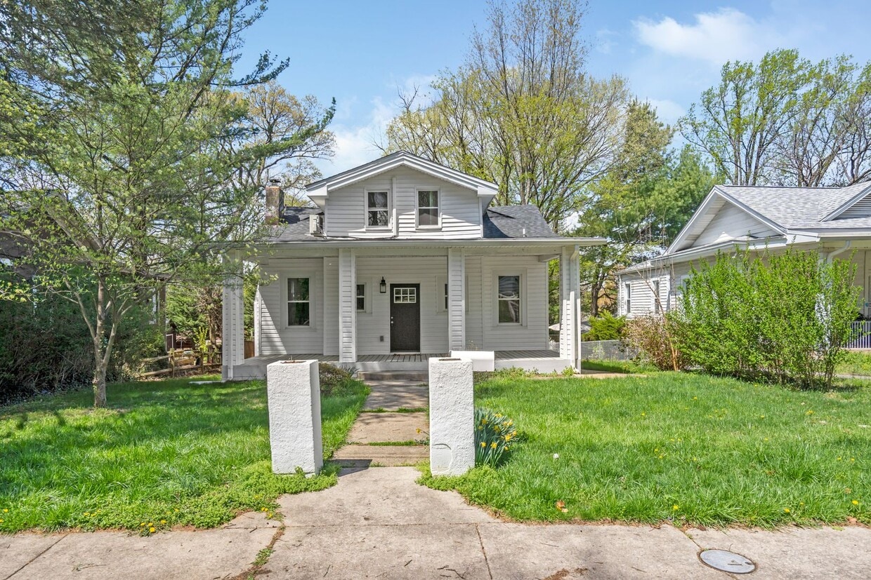 Beautiful Four-Bedroom House In Baltimore - Beautiful Four-Bedroom House In Baltimore