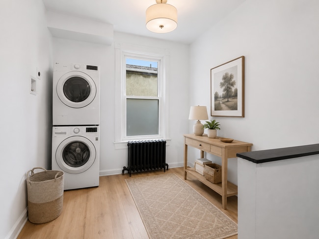 Photo - 826 N Plum St