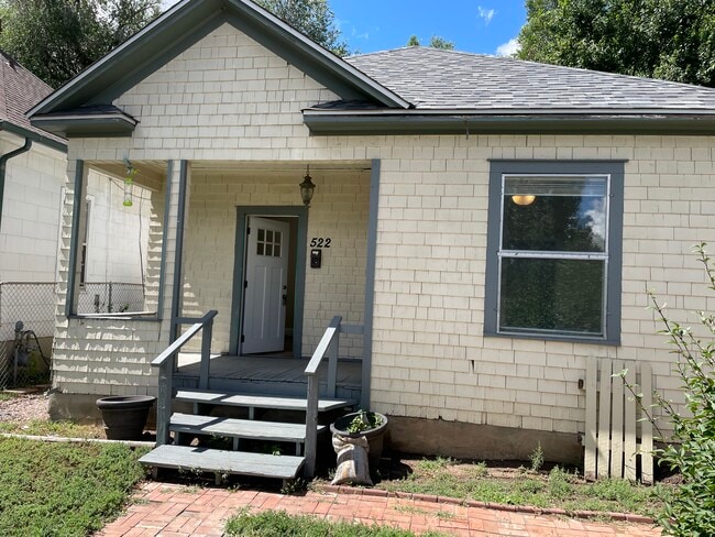 Building Photo - 522 N Spruce St Rental