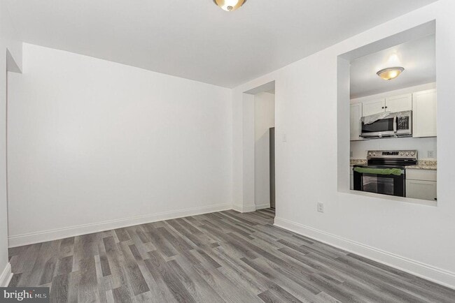 Photo - 1621 Berryhill St Unit Apt 3