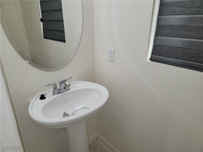 Photo - 9845 Mercer Ests Ct