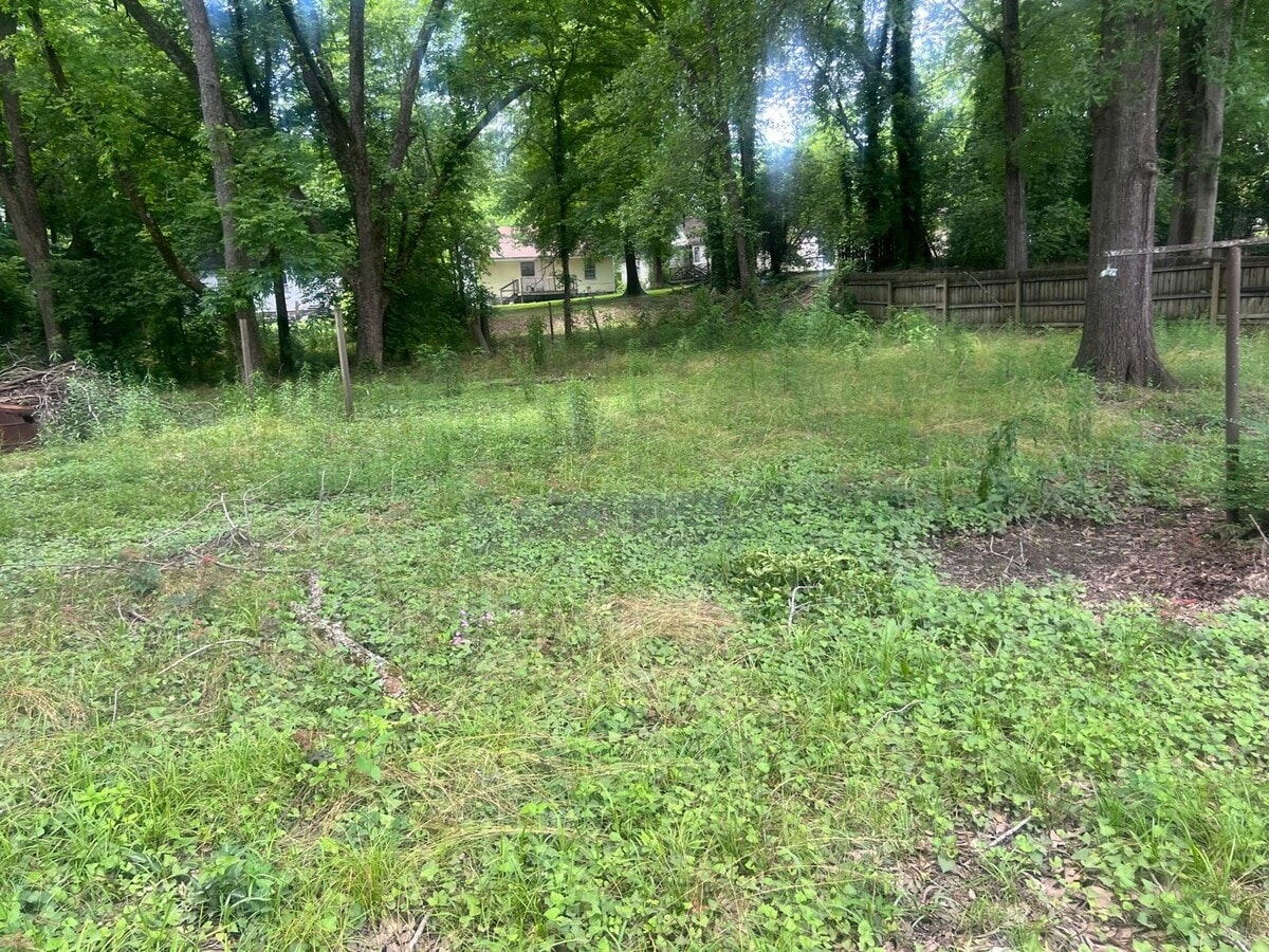 Photo - 959 S Line St