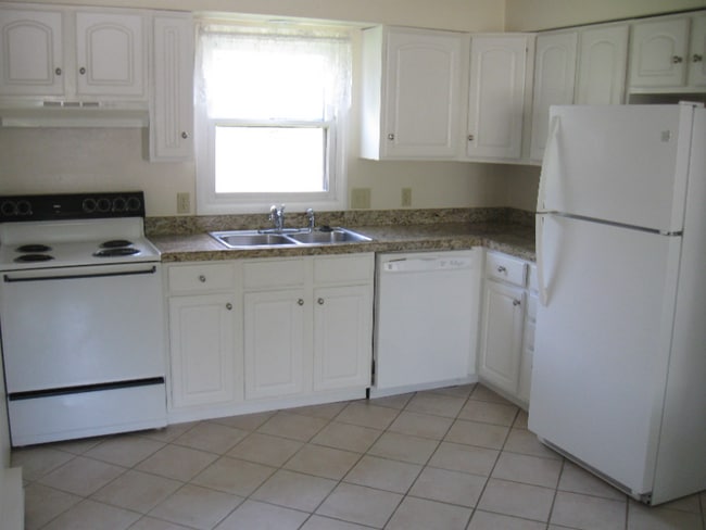 Photo - 2000-2002 S Black Ave Unit 2000-2002