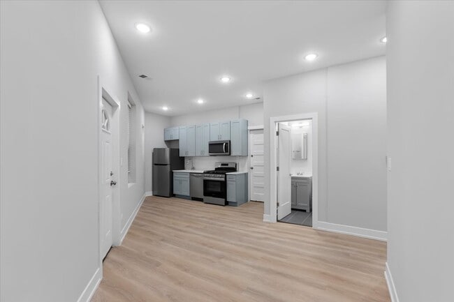 3001 N Central Park Ave Unit 5