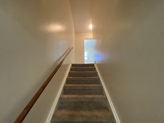 Photo - 10435-10458 58 Ave NW