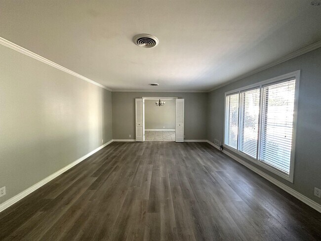 Photo - 2411 Clayton Ln