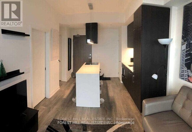 Photo - 15 Lower Jarvis St