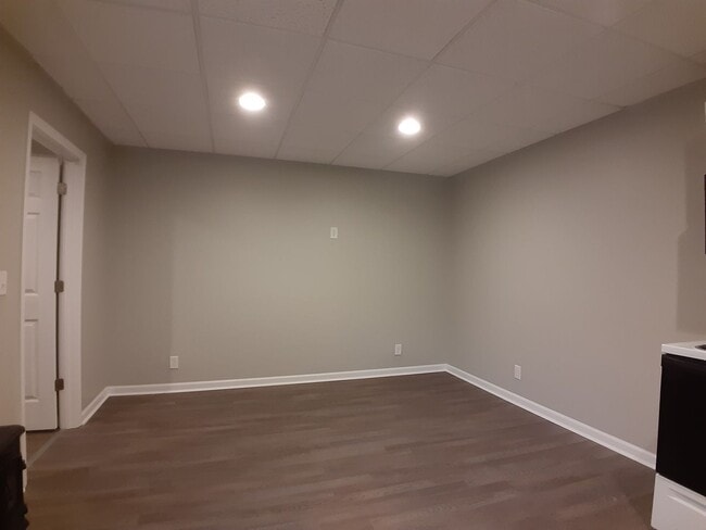 Photo - Radford, 1 BR / 1 BA Apartment, Available ...