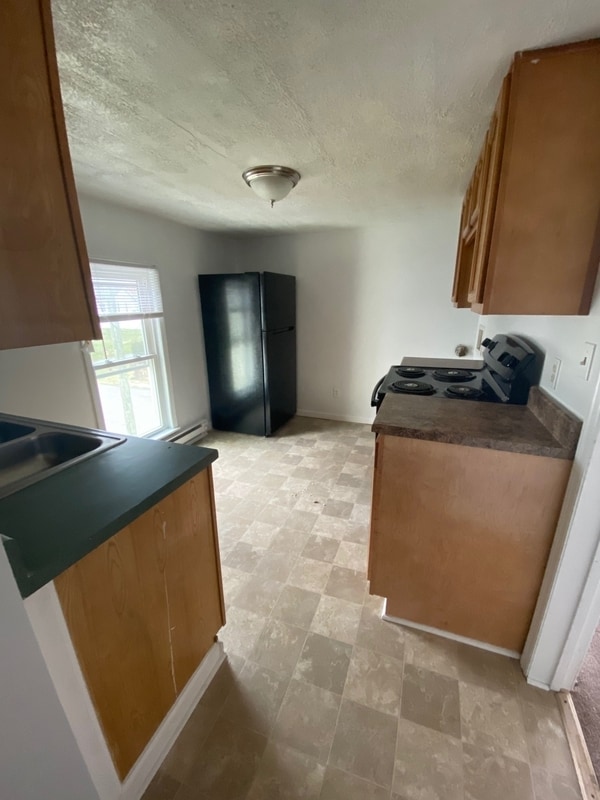 Photo - 900 Highland Ave