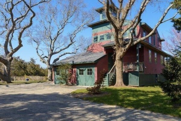 Photo - 101 Associates Rd